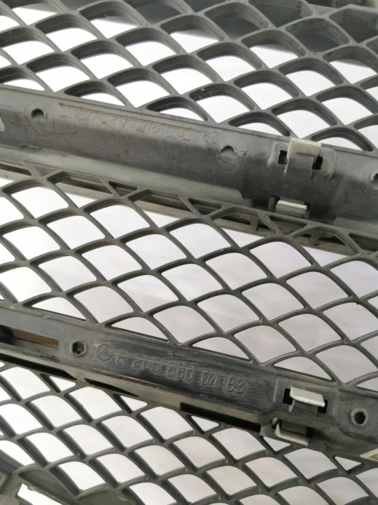 GRILLE VENTILATION A2050000000