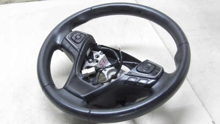 TOYOTA VERSO LIFT VOLANT MULTIFONCTION 14-
