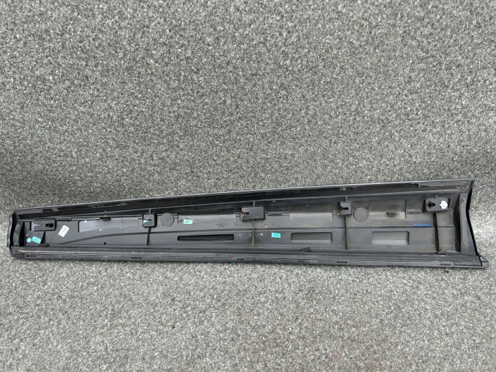 MOULURE PORTES DROITE AVANT CUPRA FORMENTOR 5FF854940B