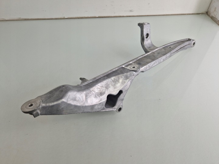 G965 YAMAHA T-MAX 530 CHÂSSIS FIXATION CHÂSSIS 17-19