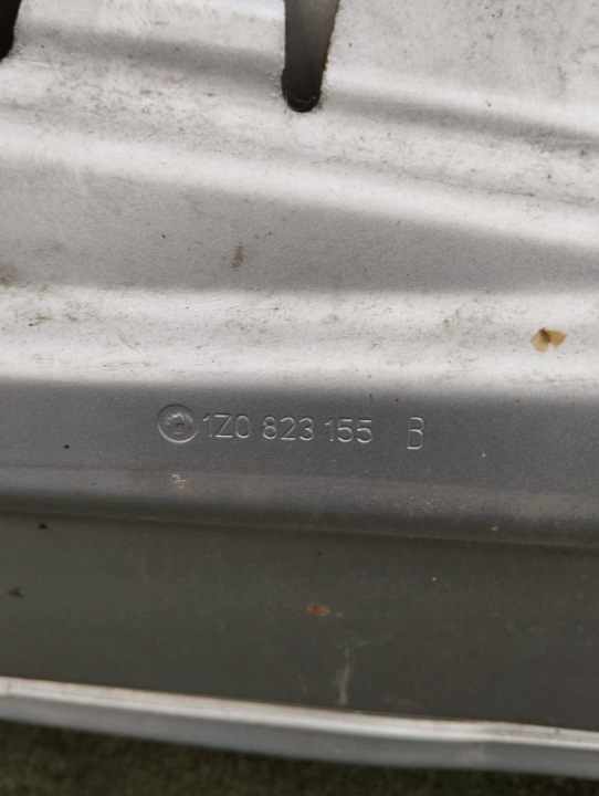 CAPOT COUVERCLE MOTEUR SKODA OCTAVIA II 2 1Z 04-12 1Z0823155B