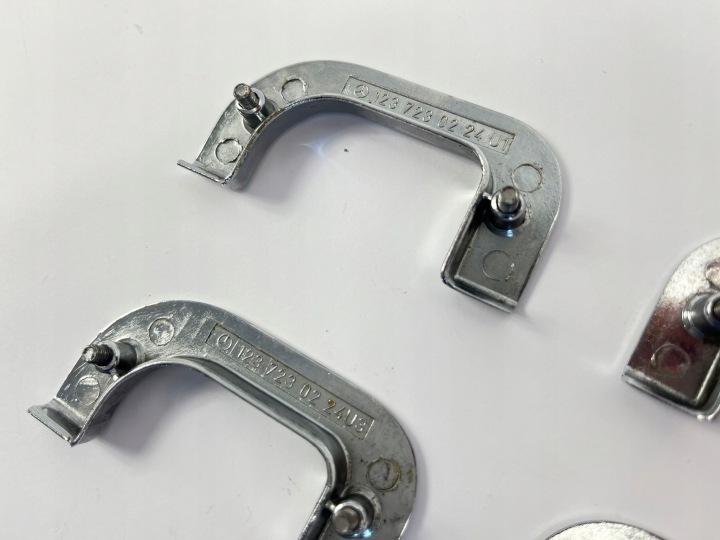 CAPUCHONS DÉCORS CHROME JEU 4 PIÈCES MERCEDES W126 W123 R107 1237230124 1237230224