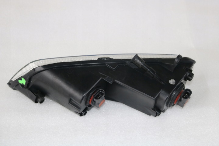 VW PASSAT B7 PHARES ANTIBROUILLARD GAUCHE AVANT