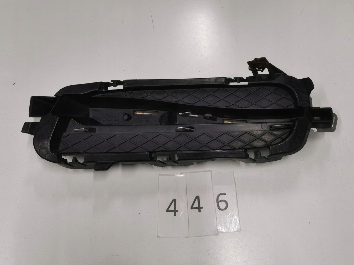 GRILLE PARE-CHOCS AVANT JAGUAR XF DROITE 446.