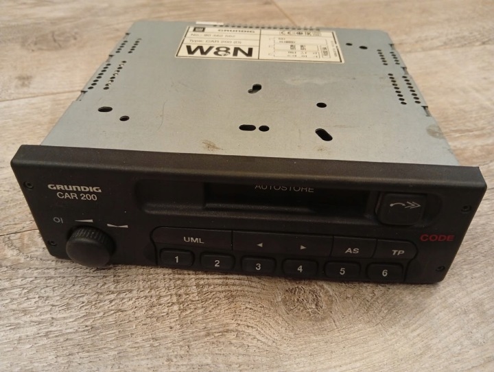 RADIO GRUNDIG CAR 200 NON SPRAWDZANE