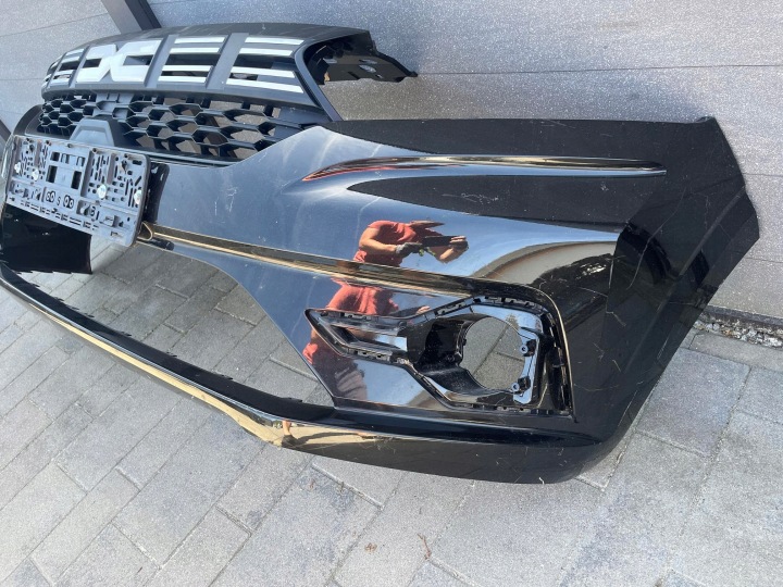 PARE-CHOCS AVANT AVANT DACIA SANDERO 3 III LIFT