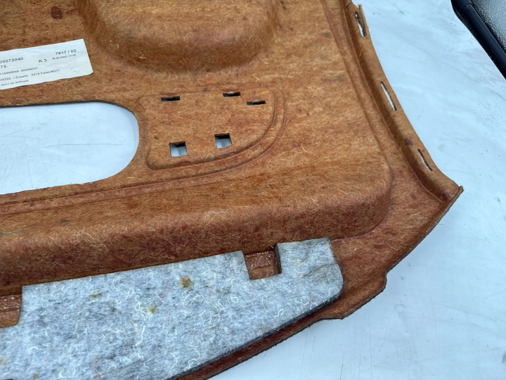 ÉTAGÈRE COUVERCLES DE COFFRE MERCEDES-BENZ E W211 A2116900049 ARRIÈRE