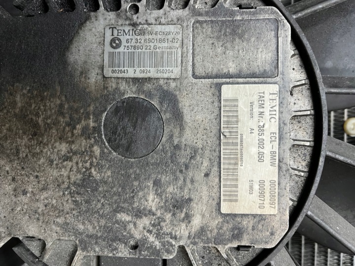 COURROIE AVANT AVANT RADIATEURS VENTILATEUR POUTRE JALOUSIE BMW E63 4.4 V8 N62 E64