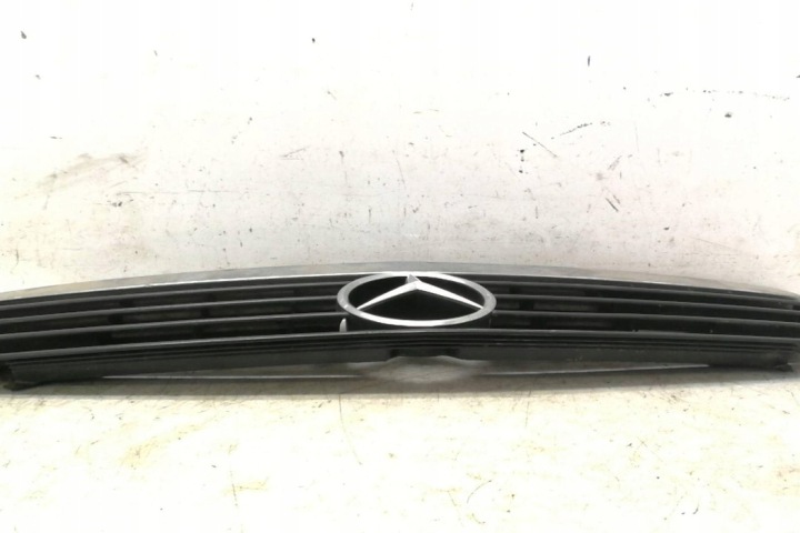 GRILLE MERCEDES-BENZ A (W168) 1688801483 1.4L GASOLINE 60KW 1998