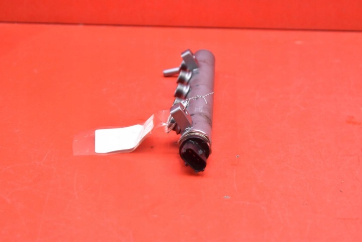 MOULURE INJECTION H8201044829 RENAULT MEGANE SCENIC III 1.6 DCI 130 KM 09-12