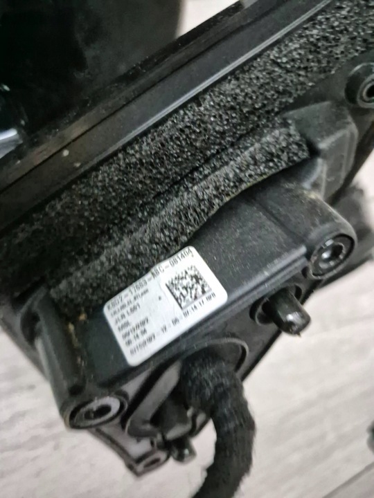 16802. EVOQUE L551 RÉTROVISEUR GAUCHE 8PIN K8D2-17683-ABC