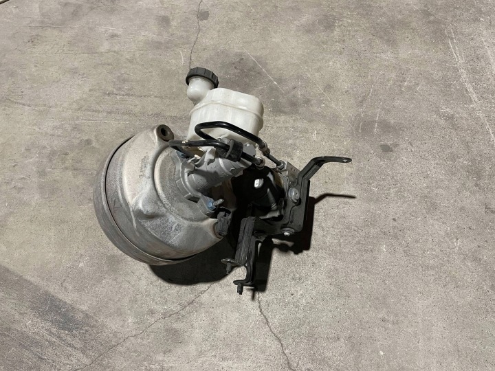 2019 FORD MUSTANG VI SERVO FREIN JR3C2B195BC