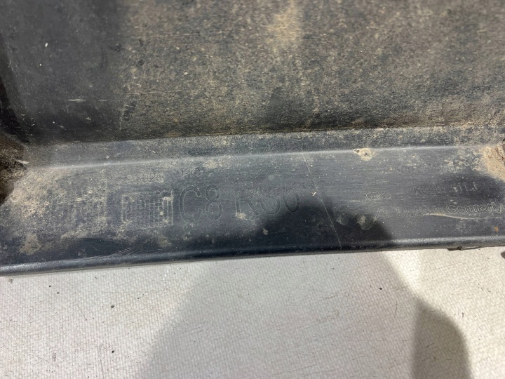 PARE-CHOCS ARRIÈRE ARRIÈRE AUDI RS6 C8 19- 4K8807511J