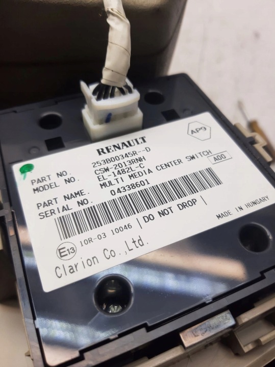 TUNNEL CENTRAL ACCOUDOIR COMMUTATEUR RENAULT SCENIC III 253B00345R