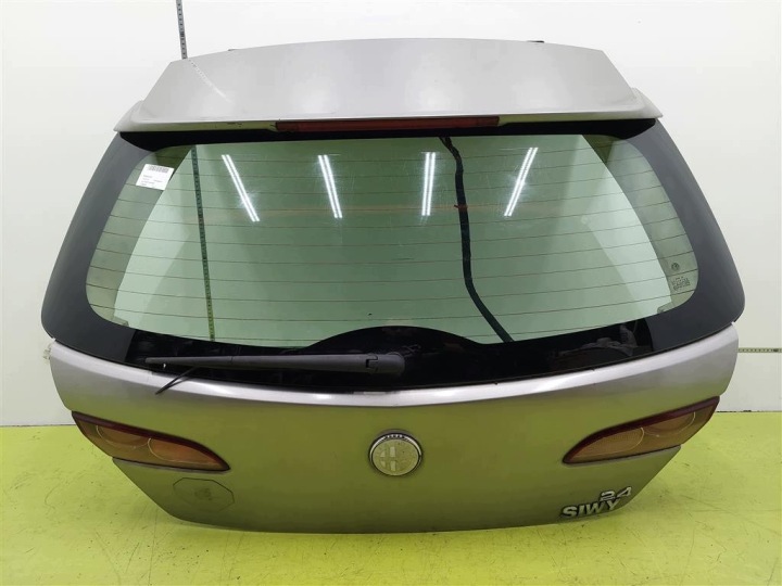 COUVERCLES DE COFFRE ARRIÈRE ALFA ROMEO 159 SPORTWAGON UNIVERSEL 05-11 LAK. 651 GRIGIO STROMBOLI