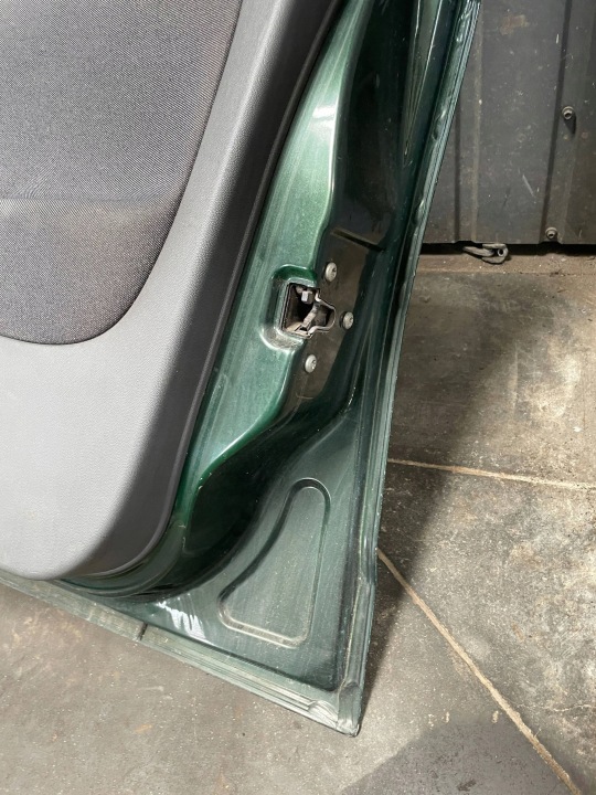 OPEL CORSA C HAYON 5D PORTES DROIT AVANT COMPLET Z380