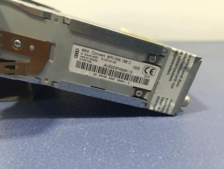 AUDI A3 II 8P LIFT 04-08 RADIO CD D'USINE 8P0035186C