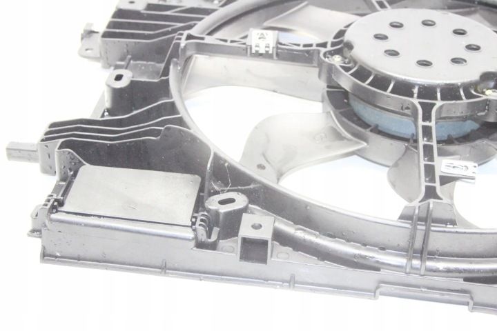 PANNEAU AVANT NISSAN JUKE (F16) 214810411R 23499404 1.0L 84KW 2023