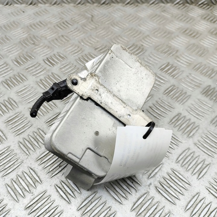 RADIATEUR BATTERIE TOYOTA BZ4X 8760442010 35346372 150KW 2023