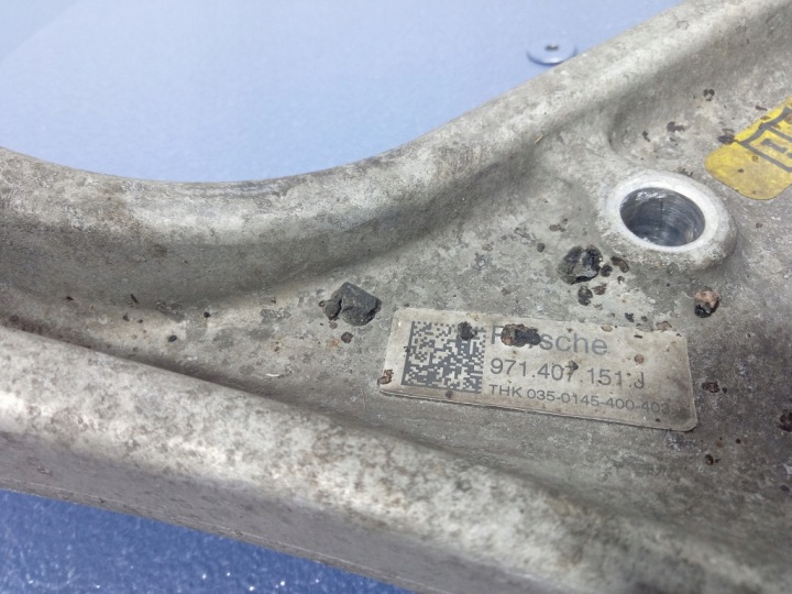 PORSCHE PANAMERA 971 AWD BRAS DE SUSPENSION AVANT GAUCHE AVANT INFÉRIEUR 971407165E
