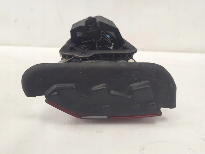 PHARE DANS COUVERCLE DE COFFRE DROIT ARRIÈRE ALFA ROMEO STELVIO 2.0B 2020R 4X4 EUROPE