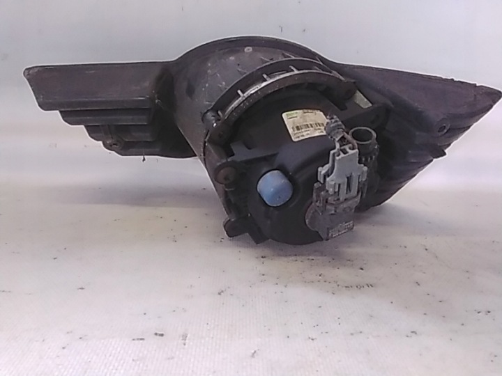 9472 OPEL TIGRA B PHARES ANTIBROUILLARD PARE-CHOCS GAUCHE 93162188