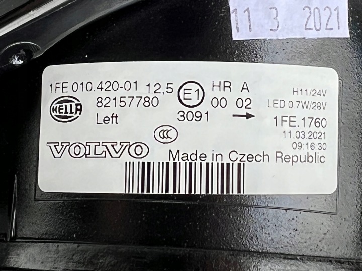 VOLVO FH 4 2012-2024 PHARES ANTIBROUILLARD DE TOIT DROIT GAUCHE NEUF ORIGINAL