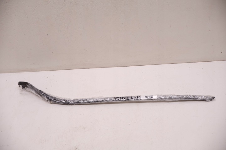 VOLVO XC60 II MOULURE PARE-BRISE GAUCHE 32210590