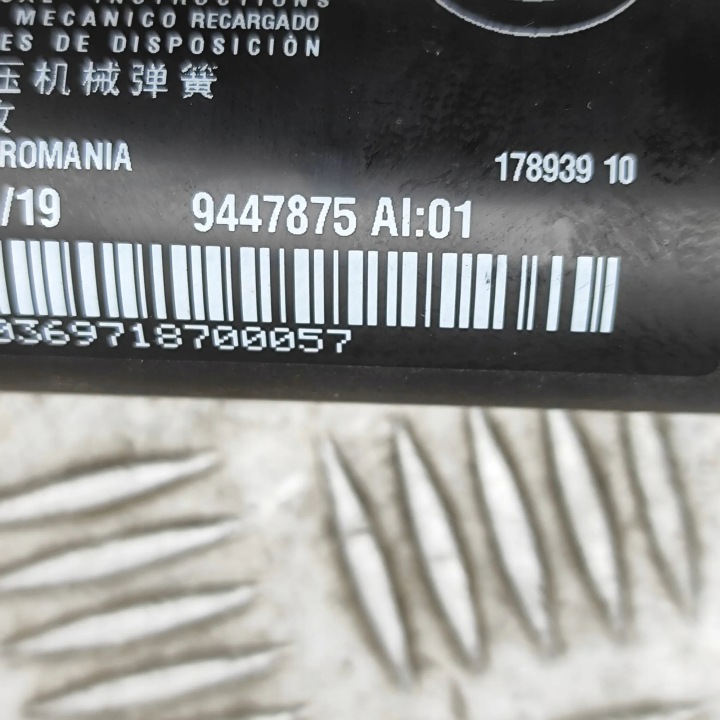DROIT SERVOMOTEUR COUVERCLES DE COFFRE COUVERCLES DE COFFRE BMW X1 (F48) 9447875 33911787 2.0L 141KW