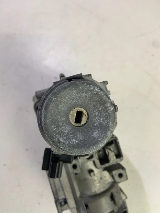 CONTACTEUR D'ALLUMAGE FORD FIESTA MK7