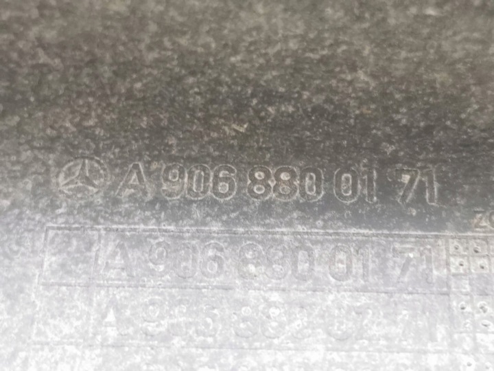PARE-CHOCS ARRIÈRE ARRIÈRE VW CRAFTER SPRINTER A9068800171