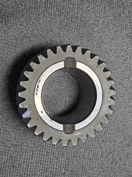 KOLO DENTÉ OBLIQUE Z=29 Ø68 MM OUVERTURE 37 MM NOUVEAU VERS COLONNE DE DIRECTION