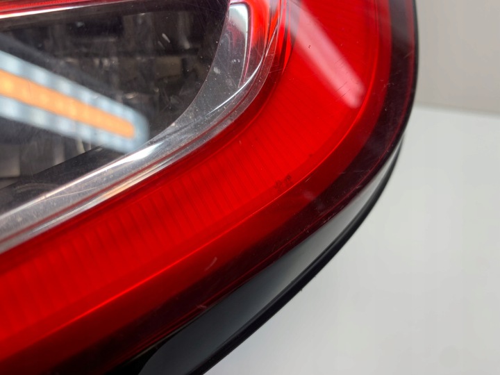 RENAULT TWINGO III LIFT PHARE ARRIÈRE DROIT ARRIÈRE 265503121R
