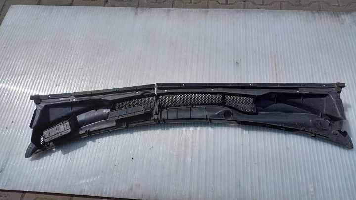 DOUBLURE DE PASSAGE DE ROUE TOYOTA YARIS I 1.4 D4D 04R 55782-52030