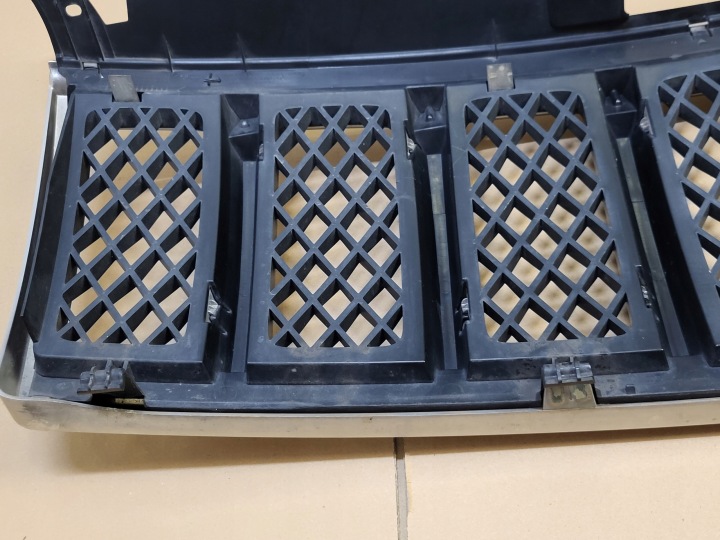 CALANDRE RADIATEUR GRILLE GRILLE AVANT JEEP GRAND CHEROKEE 3 WK I ORIGINAL