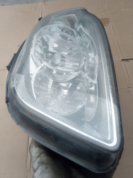 AUDI A4 B7 PHARE PROJECTEUR HALOGENOWY GAUCHE AVANT UK 8E0941003BL 25-3