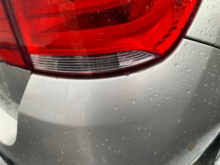 BMW X1 I PARE-CHOCS ARRIÈRE SOUS PDC KASCHMIRSILBER METALLIC (A72)