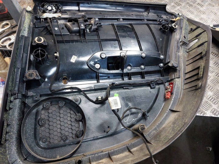 CARDAN PORTES ENSEMBLE AUDI A4 B6 UNIVERSEL AVANT 8E0867306 8E0867305