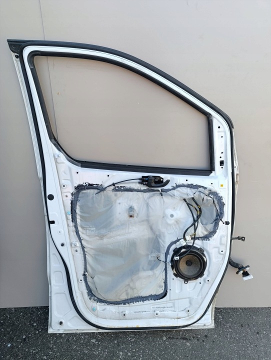 PORTES AVANT CÔTÉ GAUCHE HYUNDAI H-1, STAREX, SATELLITE