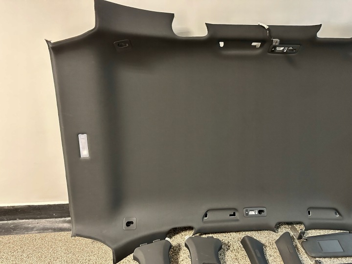 PAVILLON PLAFOND NOIRE PLASTIQUES ENSEMBLE PORSCHE CAYENNE II 7P5