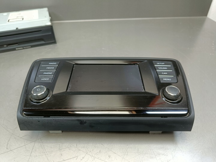 RADIO ÉCRAN SKODA OCTAVIA 3 III LECTEUR DE CARTE MONITEUR 5E0919605B 5E0035842A