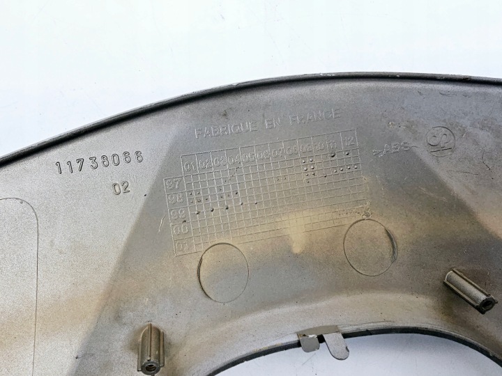 PEUGEOT ELYSEO 100 CASQUETTE CALOTTE DÉFLECTEUR D'AIR AVANT PROTECTION PLASTIQUE