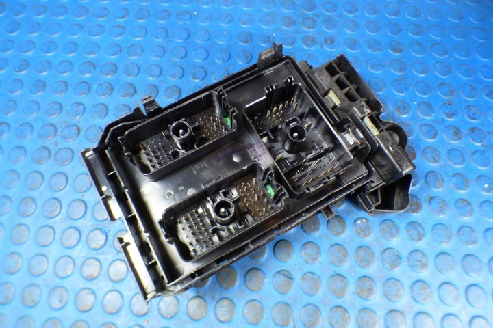 BOÎTE FUSIBLES 39216533 OPEL ASTRA K V