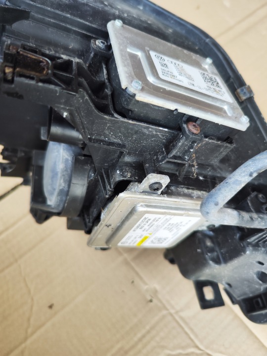 PHARE XÉNON DIRECTIONNELLE COMPLÈTE DROITE AUDI RS5 8T LIFT