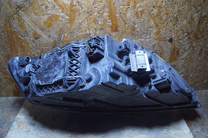 VOLVO S40 II V50 LIFT PHARE GAUCHE AVANT UK (S2715)