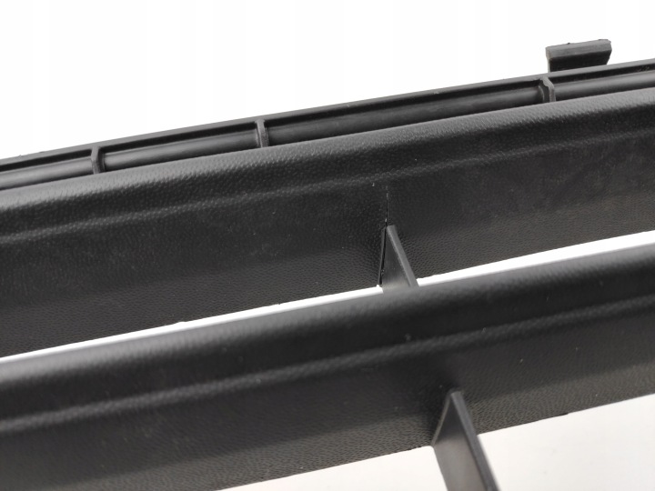VW GOLF VII LIFT GRILLE CALANDRE PARE-CHOCS AVANT 5G0853677L