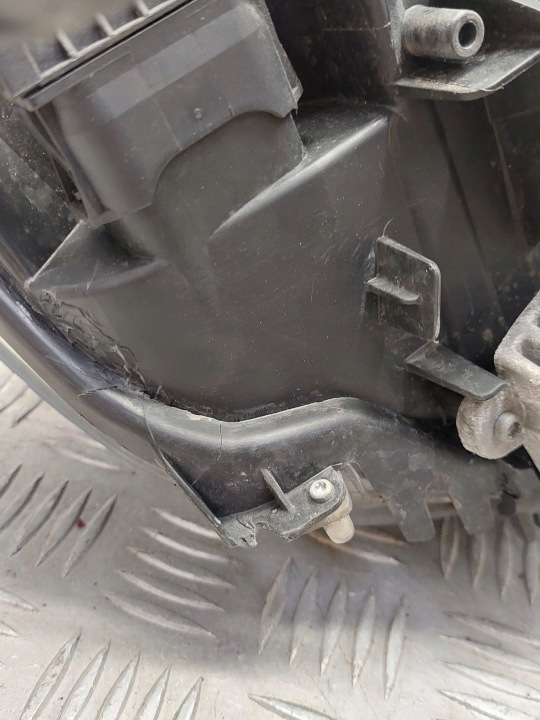 2012 PROJECTEUR BMW 3 F30 F35 F31 63117259547