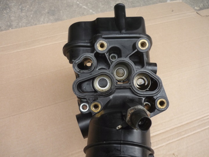 COMME NEUF CHÂSSIS FILTRE HUILES RADIATEUR 2.0 FSI 150KM FONCTIONNEL VAICO