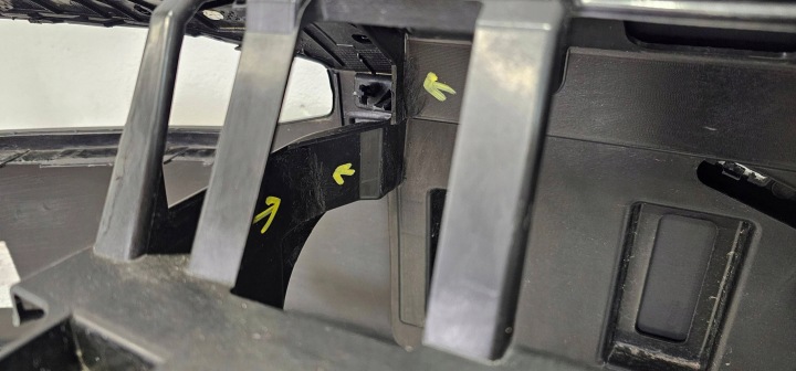 PARE-CHOCS AVANT AVANT VOLVO EX30 2024
