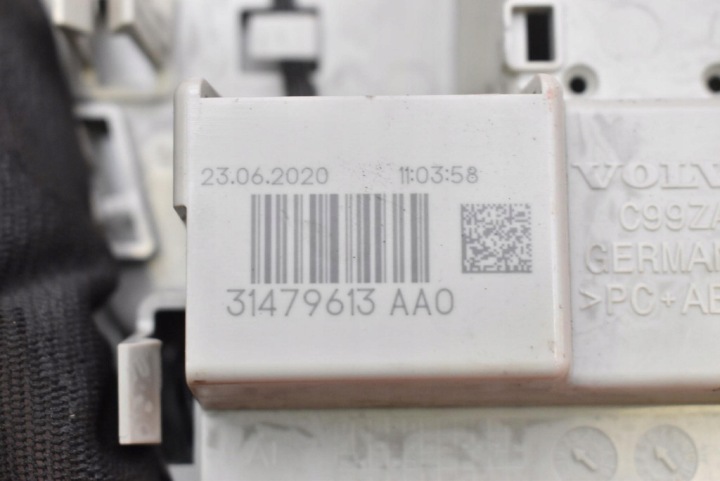 AMPOULE ÉCLAIRAGE INTÉRIEUR AVANT 31479613 VOLVO V60 2 II 18-21